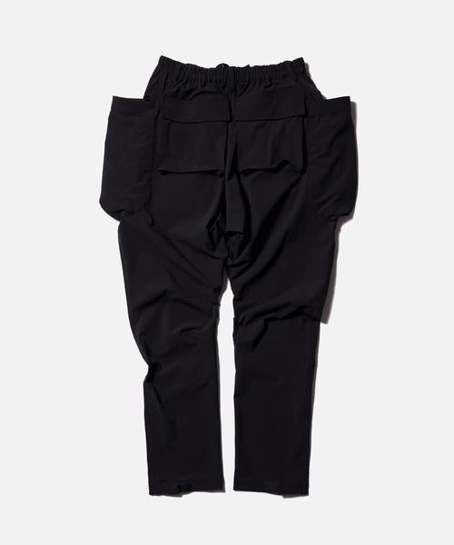 VIRGOwearworks(ヴァルゴウェアワークス)の「GRAPPING RIDE CARGO PANTS(カーゴパンツ・メンズ・ブラック・2/3/4)」の2枚目の写真