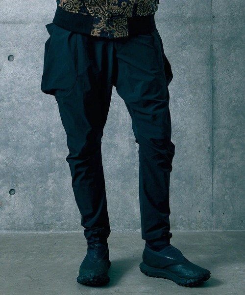 VIRGOwearworks（ヴァルゴウェアワークス）の「GRAPPING RIDE CARGO PANTS（カーゴパンツ・メンズ・ブラック・2/3/4）」の14枚目の写真