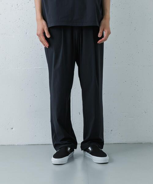 URBAN RESEARCH(アーバンリサーチ)の「『撥水/接触冷感』『UR TECH MoLight』PACKABLE PANTS(その他パンツ・メンズ・チャコールグレー/ブラック・MEDIUM/LARGE)」の7枚目の写真