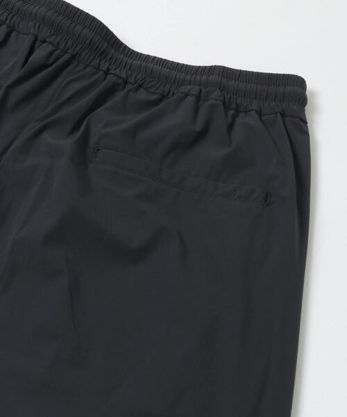 URBAN RESEARCH(アーバンリサーチ)の「『撥水/接触冷感』『UR TECH MoLight』PACKABLE PANTS(その他パンツ・メンズ・チャコールグレー/ブラック・MEDIUM/LARGE)」の10枚目の写真