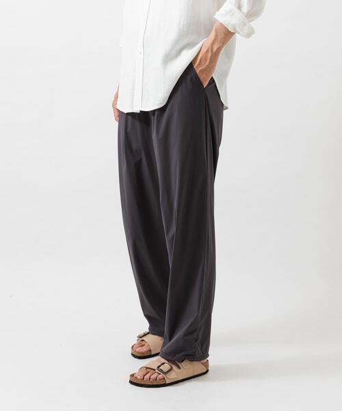 URBAN RESEARCH(アーバンリサーチ)の「『撥水/接触冷感』『UR TECH MoLight』PACKABLE PANTS(その他パンツ・メンズ・チャコールグレー/ブラック・MEDIUM/LARGE)」の12枚目の写真