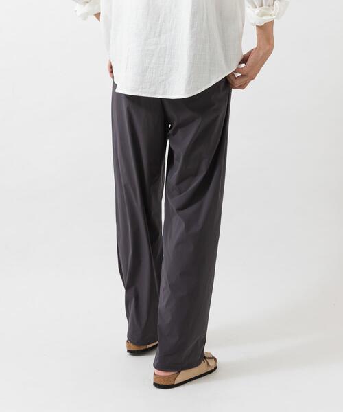 URBAN RESEARCH(アーバンリサーチ)の「『撥水/接触冷感』『UR TECH MoLight』PACKABLE PANTS(その他パンツ・メンズ・チャコールグレー/ブラック・MEDIUM/LARGE)」の13枚目の写真