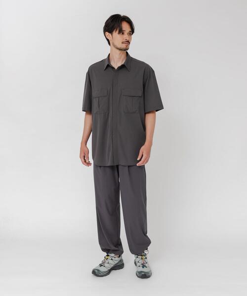 URBAN RESEARCH(アーバンリサーチ)の「『撥水/接触冷感』『UR TECH MoLight』PACKABLE PANTS(その他パンツ・メンズ・チャコールグレー/ブラック・MEDIUM/LARGE)」の19枚目の写真