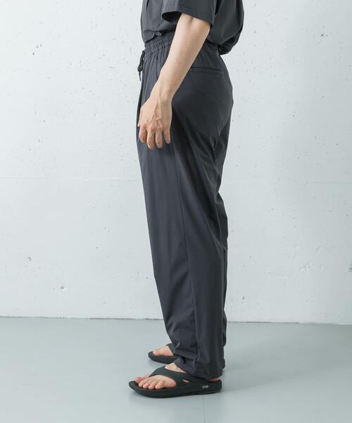 URBAN RESEARCH(アーバンリサーチ)の「『撥水/接触冷感』『UR TECH MoLight』PACKABLE PANTS(その他パンツ・メンズ・チャコールグレー/ブラック・MEDIUM/LARGE)」の10枚目の写真