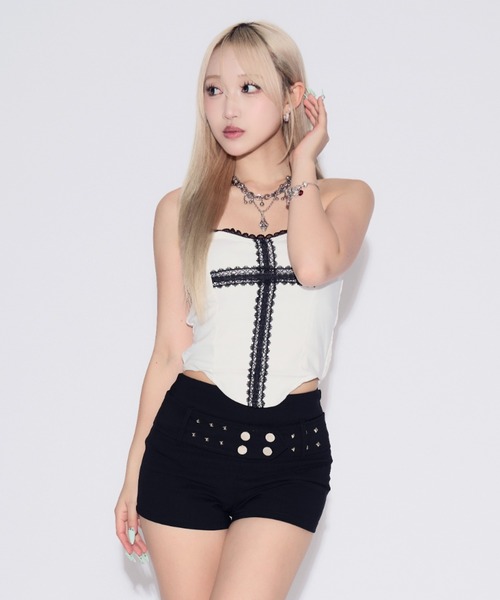 tinkerend(ティンカーエンド)の「【カップ付き】Cross Lace Tube Top / クロスレースチューブトップ(チューブトップ・レディース・ブラック/ホワイト・FREE)」の5枚目の写真