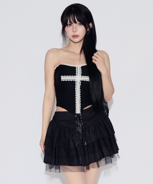 tinkerend(ティンカーエンド)の「【カップ付き】Cross Lace Tube Top / クロスレースチューブトップ(チューブトップ・レディース・ブラック/ホワイト・FREE)」の18枚目の写真