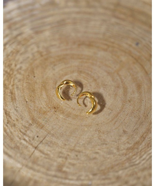 TODAYFUL(トゥデイフル)の「TODAYFUL Petit Curvy Pierce(Silver925)(ピアス(両耳用)・レディース・シルバー/ゴールド・FREE)」の4枚目の写真