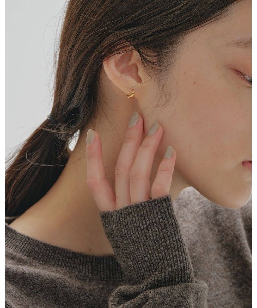 TODAYFUL(トゥデイフル)の「TODAYFUL Petit Curvy Pierce(Silver925)(ピアス(両耳用)・レディース・シルバー/ゴールド・FREE)」の6枚目の写真