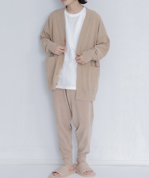 nestwell(ネストウェル)の「TEAK / オーバーサイズVカーディガン(カーディガン/ボレロ・メンズ・ブラック/キャメル・2/3)」の11枚目の写真