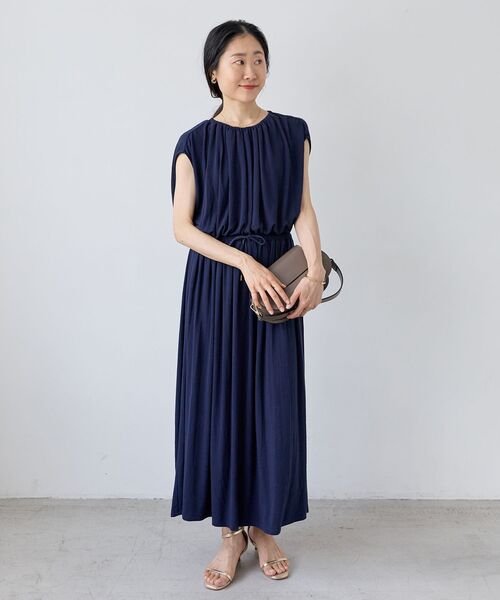le.coeur blanc(ルクールブラン)の「ソフト天竺ウエストドロストワンピース(ワンピース・レディース・ネイビー/ブラウン・38)」の10枚目の写真