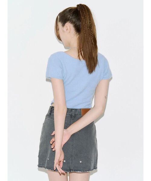 EVRIS(エヴリス)の「Eモチーフミニシャギーニットボディースーツ(ニット/セーター・レディース・ブラック/ホワイト/ブルー・FREE)」の15枚目の写真