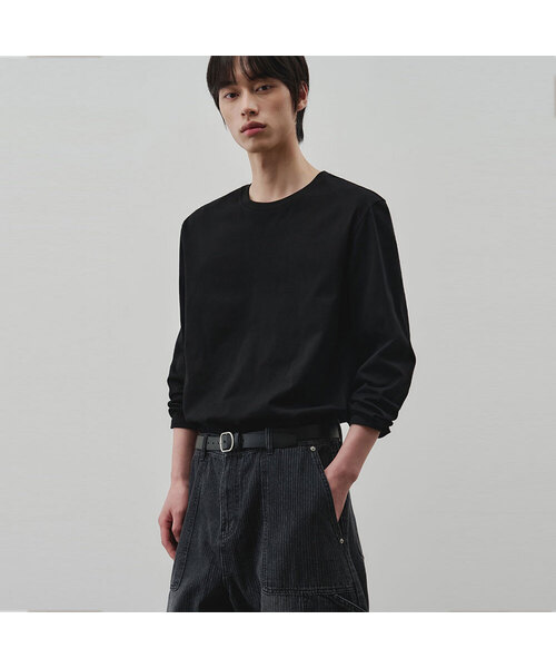 ALYSS（アリス）の「フルイドラウンドネッククロップロングスリーブTシャツ [3COLOR]（Tシャツ/カットソー・メンズ・ホワイト/ライトグレー/ブラック・MEDIUM/LARGE/X-LARGE）」の2枚目の写真