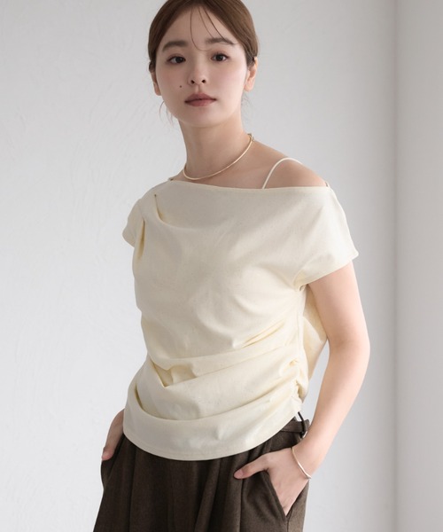 raffime(ラフィミー)の「【Raffime】ラメドレープトップス/Tシャツ(Tシャツ/カットソー・レディース・ベージュ/ブラック/クリーム・フリー)」の10枚目の写真