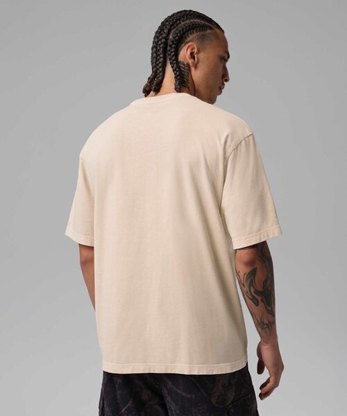 JORDAN BRAND(ジョーダンブランド)の「ジョーダン ブルックリン メンズ ポケット Tシャツ / Jordan Brooklyn Men's Pocket T-Shirt IM9980-203 Legend Light Brown(Tシャツ/カットソー・メンズ・ブラウン系その他2・L/XL/S/M)」の2枚目の写真