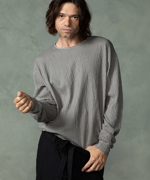 EGO TRIPPING(エゴトリッピング)の「mlt5775-GRAIN TEE ロングスリーブTシャツ(666751)(Tシャツ/カットソー・メンズ・グレー/ベージュ/ブラック・46/48)」の1枚目の写真