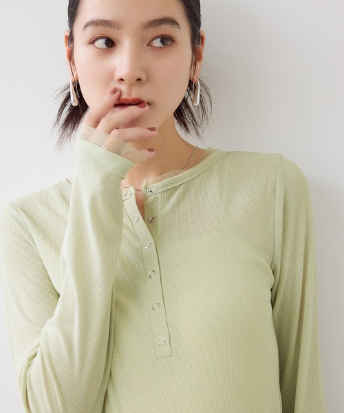 VIS(ビス)の「シアーヘンリーロングスリーブTシャツ(Tシャツ/カットソー・レディース・ライトグリーン/キナリ/ネイビー/ピンク・FREE)」の22枚目の写真