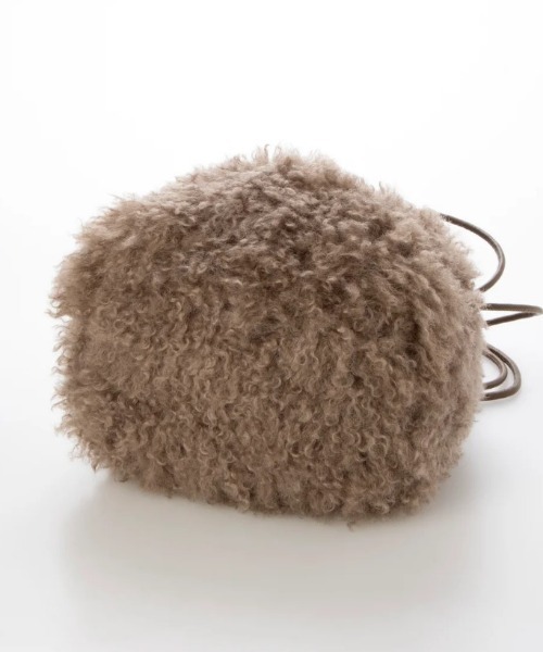 CACHELLIE（カシェリエ）の「F/FUR RE:巾着 SHOULDER（ショルダーバッグ・レディース・ブラック/ベージュ/グレイッシュベージュ・FREE）」の14枚目の写真
