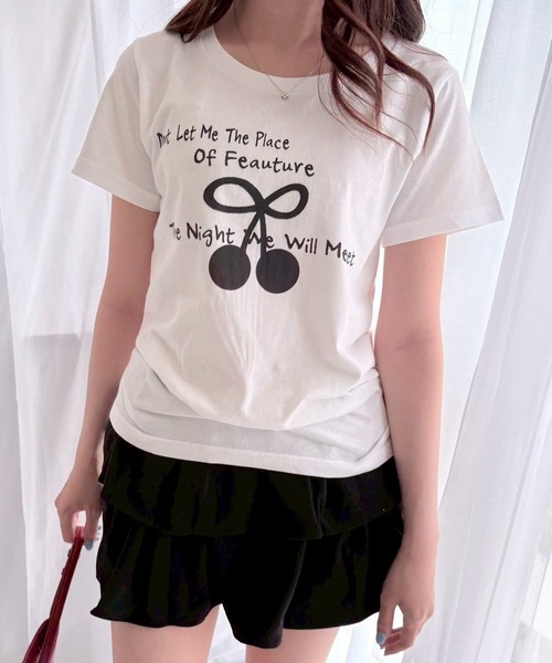 fiere(フィエール)の「リボン×チェリープリントショート丈半袖Tシャツ(Tシャツ/カットソー・レディース・ホワイト・WM)」の5枚目の写真