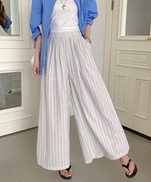 ストライプ柄ワイドパンツ