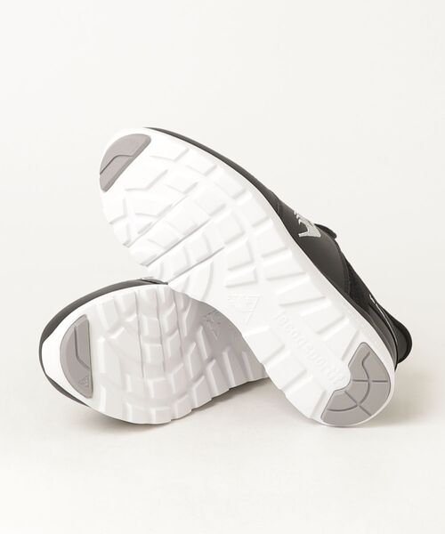 le coq sportif（ルコックスポルティフ）の「LCS セーヌ LC SI   /  LCS SEINE LC SI（スニーカー・レディース・ブラック×シルバー/グレー×ホワイト・25.0cm/23.0cm/24.5cm/24.0cm/23.5cm/22.5cm）」の4枚目の写真