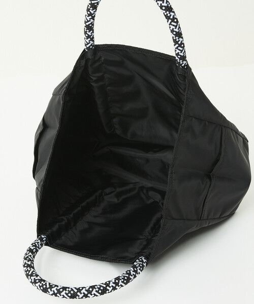 NOMADIS(ノマディス)の「NOMADIS/ノマディス SAC2 W/16 サック2ワイド カレッジロゴ ナイロントートバッグ(ショルダーバッグ・レディース・ブラック/レッド・ONE SIZE)」の9枚目の写真