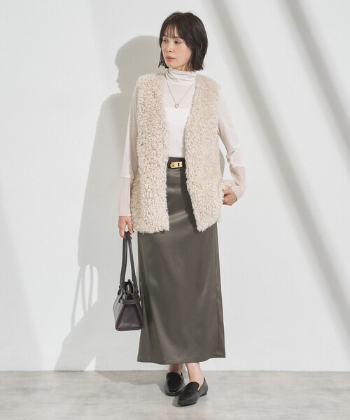 INDIVI(インディヴィ)の「【吸汗速乾/ストレッチ◎】サテン素材ナロースカート(スカート・レディース・ブラック/カーキ・15 /13/40/36/38/05/19)」の15枚目の写真