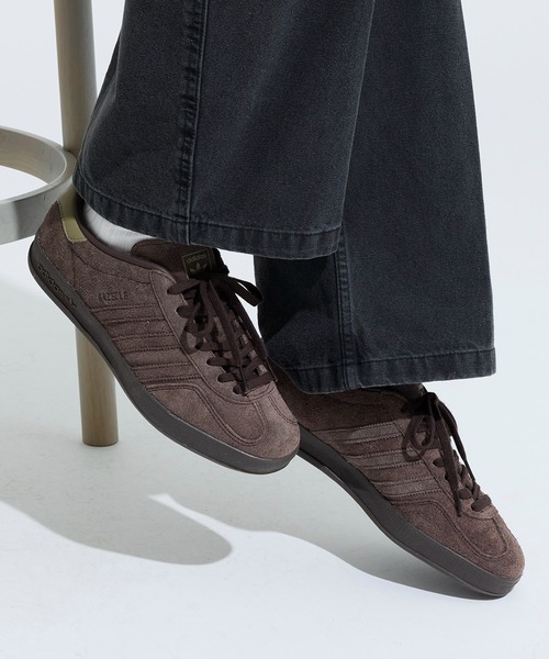 adidas(アディダス)の「ADIDAS ガゼル インドア / ADIDAS GAZELLE INDOOR SHOES / アディダスオリジナルス adidas Originals(スニーカー・メンズ・ブラウン系その他・22.0cm/22.5cm/23.0cm/23.5cm/24.0cm/24.5cm/25.0cm/25.5cm/26.0cm/26.5cm/27.0cm/27.5cm/28.0cm/28.5cm/29.0cm)」の1枚目の写真