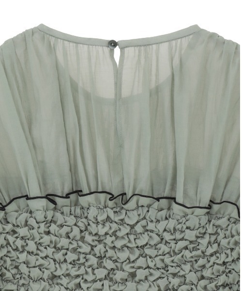 CLANE(クラネ)の「【CLANE/クラネ】COLOR STITCHED SHIRRING TOPS/カラースティッチシャーリングトップ(Tシャツ/カットソー・レディース・グリーン/アイボリー/ブラック・1)」の18枚目の写真