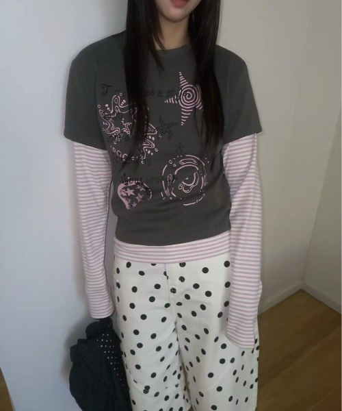 GEMEDA(ジェメダ)の「フェイクレイヤードトップス(Tシャツ/カットソー・レディース・ダークグレー/ホワイト・M)」の15枚目の写真