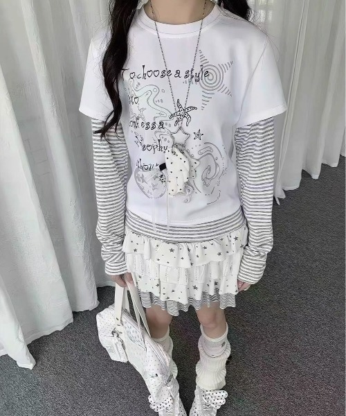GEMEDA(ジェメダ)の「フェイクレイヤードトップス(Tシャツ/カットソー・レディース・ダークグレー/ホワイト・M)」の8枚目の写真