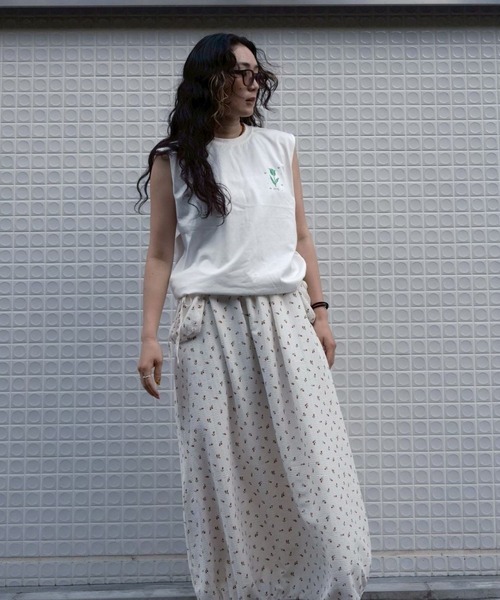 BLOOMING CHARM(ブルーミングチャーム)の「Lovely Tulip Sleeveless(Tシャツ/カットソー・レディース・ホワイト・ONE SIZE)」の8枚目の写真