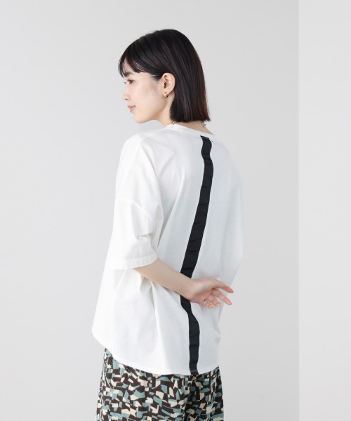 Bou Jeloud(ブージュルード)の「WシルケットロゴT(Tシャツ/カットソー・レディース・オフホワイト/A/ブラック・FREE)」の6枚目の写真