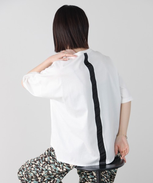 Bou Jeloud(ブージュルード)の「WシルケットロゴT(Tシャツ/カットソー・レディース・オフホワイト/A/ブラック・FREE)」の12枚目の写真