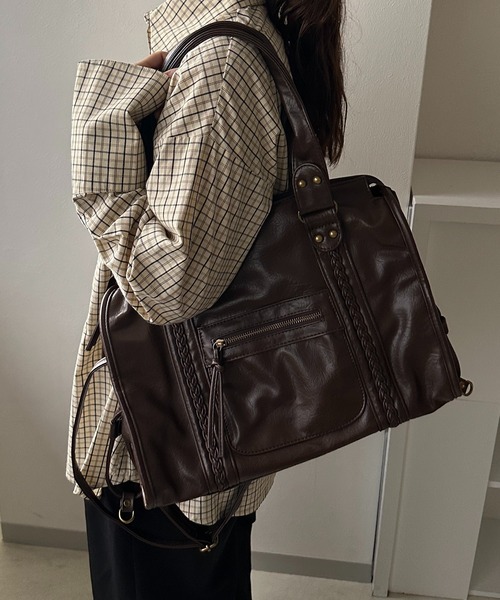 apres jour clair（アプレジュールクレア）の「【apres jour clair】ビッグデザインフェイクレザーショルダーバッグ（ショルダーバッグ・レディース・ブラウン系その他/ブラウン・FREE）」の3枚目の写真