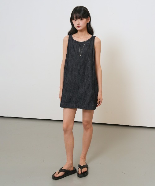 GENERAL IDEA(ジェネラルアイデア)の「【GENERAL IDEA】ミニマルツイルワンピース / MINIMAL TWILL DRESS(ワンピース・レディース・ネイビー/アイボリー・L/M/S)」の1枚目の写真