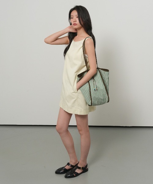 GENERAL IDEA(ジェネラルアイデア)の「【GENERAL IDEA】ミニマルツイルワンピース / MINIMAL TWILL DRESS(ワンピース・レディース・ネイビー/アイボリー・L/M/S)」の14枚目の写真