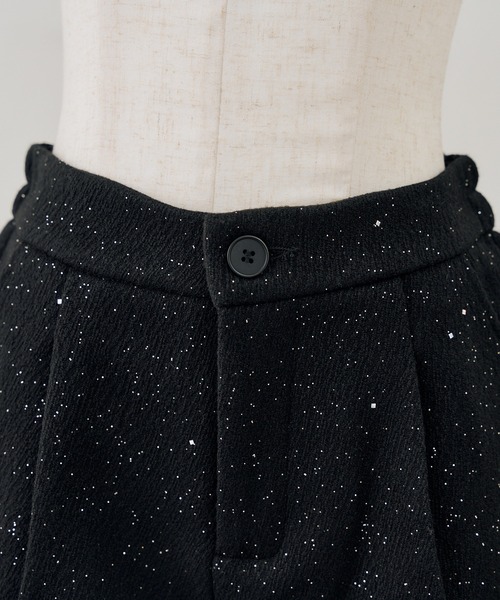 continuer de NICE CLAUP(コンティニューデナイスクラップ)の「キラキラショートパンツ(その他パンツ・レディース・チャコールグレー/ブラック・FREE)」の7枚目の写真