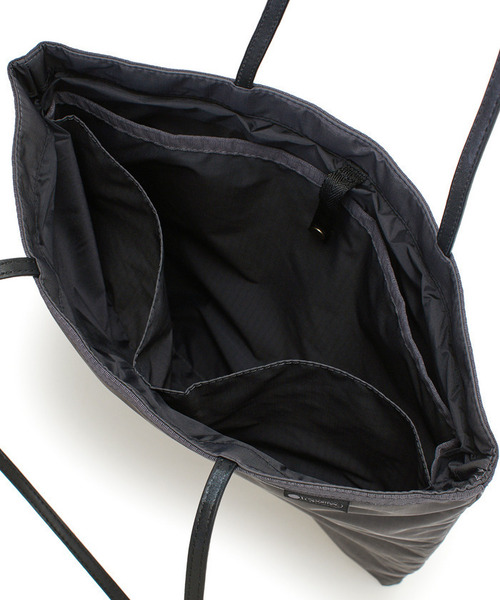 LeSportsac(レスポートサック)の「IN MIND VERTICAL TOTE アーバンフォグスクリプト(トートバッグ・レディース・グレー・FREE)」の12枚目の写真