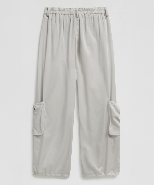 LMOOD WOMEN（エルムード ウーマン）の「スラウチテンセルシャーリングパンツペイルグレー（その他パンツ・レディース・その他・38/36）」の2枚目の写真