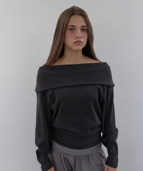ASURA(アスラ)の「MULTI FOLD NECK T (CHARCOAL)(Tシャツ/カットソー・レディース・その他・OS)」の6枚目の写真