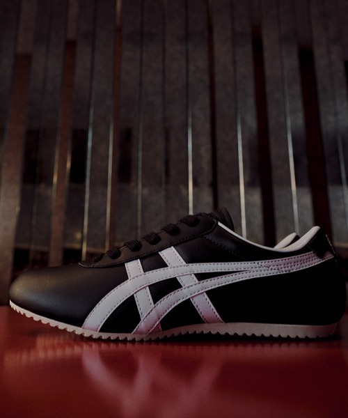 Onitsuka Tiger（オニツカタイガー）の「TAI-CHI OG / タイチ オージー（スニーカー・レディース・イエロー系その他/ブラック系その他/ホワイト系その他・27/24.5/22.5/23/26.5/28.5/23.5/25/26/24/29/25.5/28/27.5）」の3枚目の写真