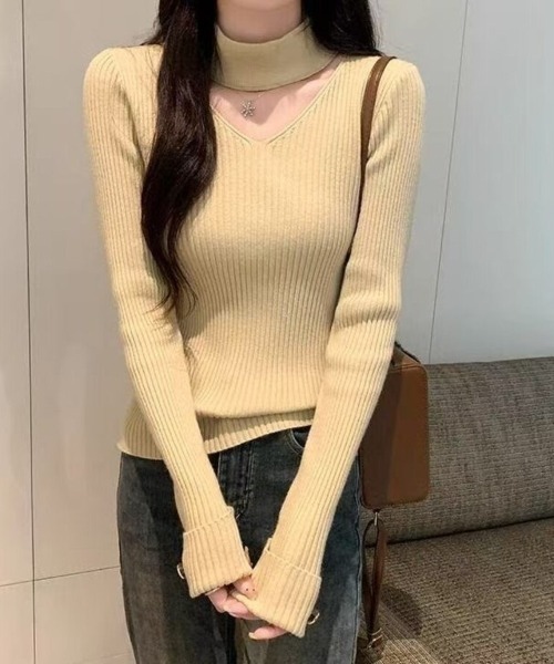 Beststore（ベストストア）の「チョーカー風 ネックデザイン リブ ニット トップス 秋冬（ニット/セーター・レディース・ホワイト/ブラック/ベージュ/ワインレッド・FREE）」の4枚目の写真