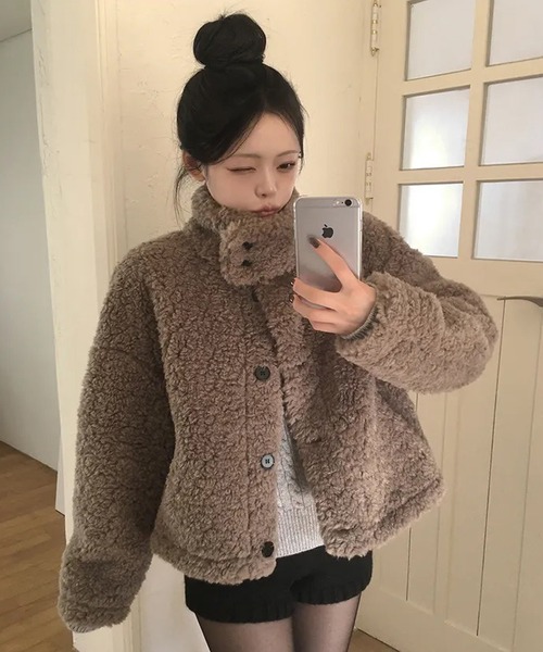 HALEY PESCA(ヘーリーペスカ)の「HALEY PESCA/ボア スタンドカラー ショートジャケット(ブルゾン・レディース・ブラウン/アイボリー/ホワイト・FREE)」の10枚目の写真