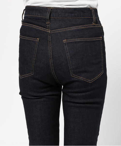 Kastane（カスタネ）の「ハイウエストデニムパンツ（デニムパンツ・レディース・ネイビー・1/2）」の6枚目の写真