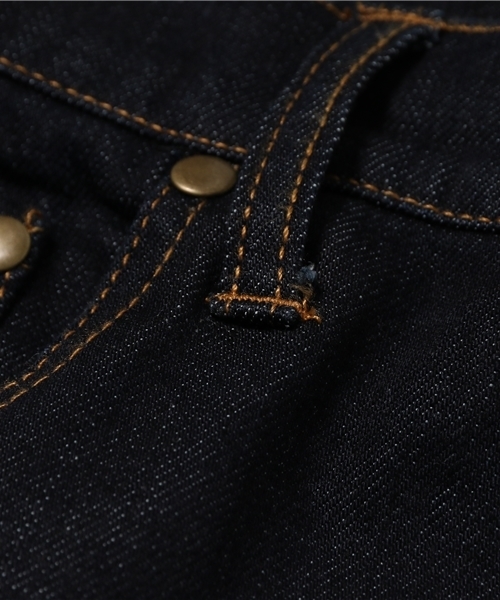 Kastane（カスタネ）の「ハイウエストデニムパンツ（デニムパンツ・レディース・ネイビー・1/2）」の11枚目の写真