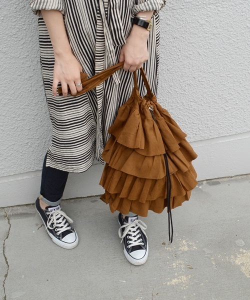 Khaju（カージュ）の「casselini: フリルトート（トートバッグ・レディース・ブラック/ピンク/ブラウン・ONE SIZE）」の8枚目の写真