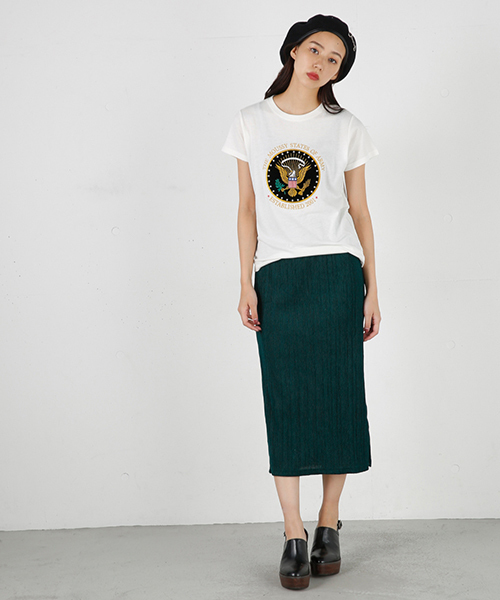MOUSSY（マウジー）の「VELOUR PLEATS SKIRT J（スカート・レディース・ピンク/ブラック/ダークグリーン・FREE）」の3枚目の写真