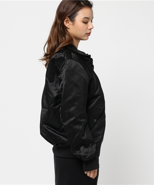 DIESEL(ディーゼル)の「00SVJE0TANV(ブルゾン・レディース・カーキオリーブ/ブラック/バーガンディー・SMALL/XX-SMALL/X-SMALL/MEDIUM/LARGE)」の5枚目の写真