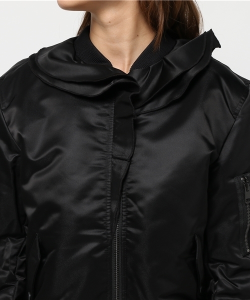 DIESEL(ディーゼル)の「00SVJE0TANV(ブルゾン・レディース・カーキオリーブ/ブラック/バーガンディー・SMALL/XX-SMALL/X-SMALL/MEDIUM/LARGE)」の7枚目の写真