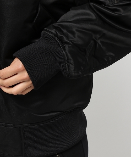 DIESEL(ディーゼル)の「00SVJE0TANV(ブルゾン・レディース・カーキオリーブ/ブラック/バーガンディー・SMALL/XX-SMALL/X-SMALL/MEDIUM/LARGE)」の8枚目の写真